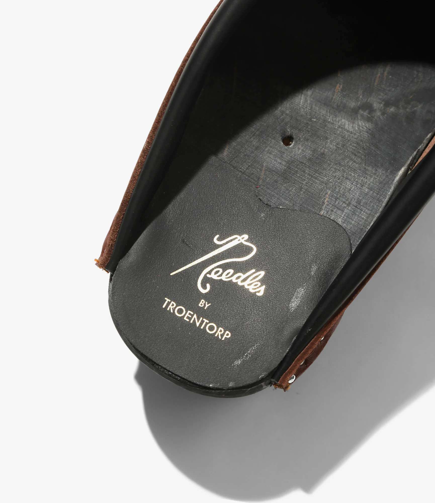 Needles x Troentorp - Kilt Fringe Clog - Rusty Brown / Black Ideal - Image 5
