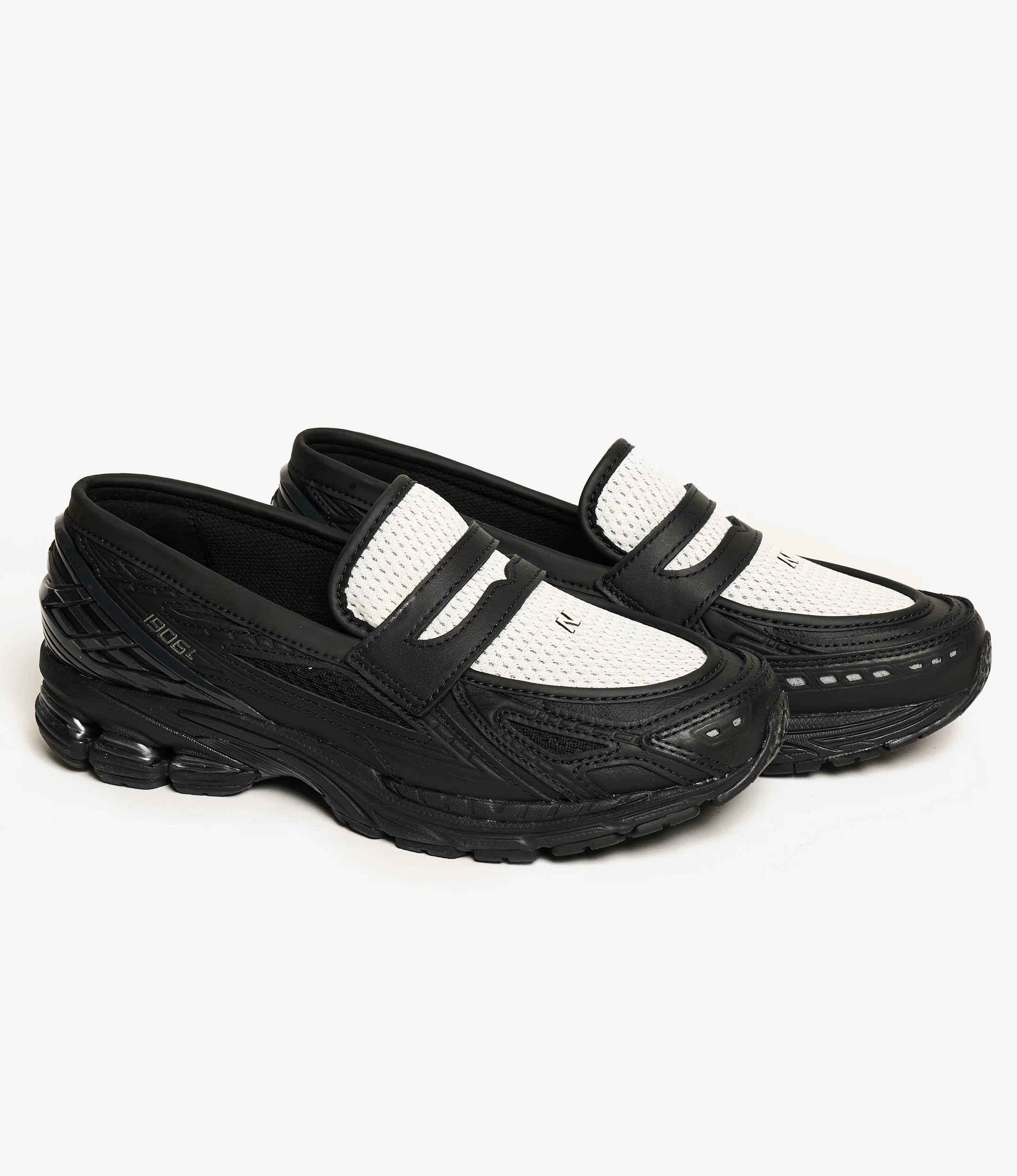 1906L - Black Angora