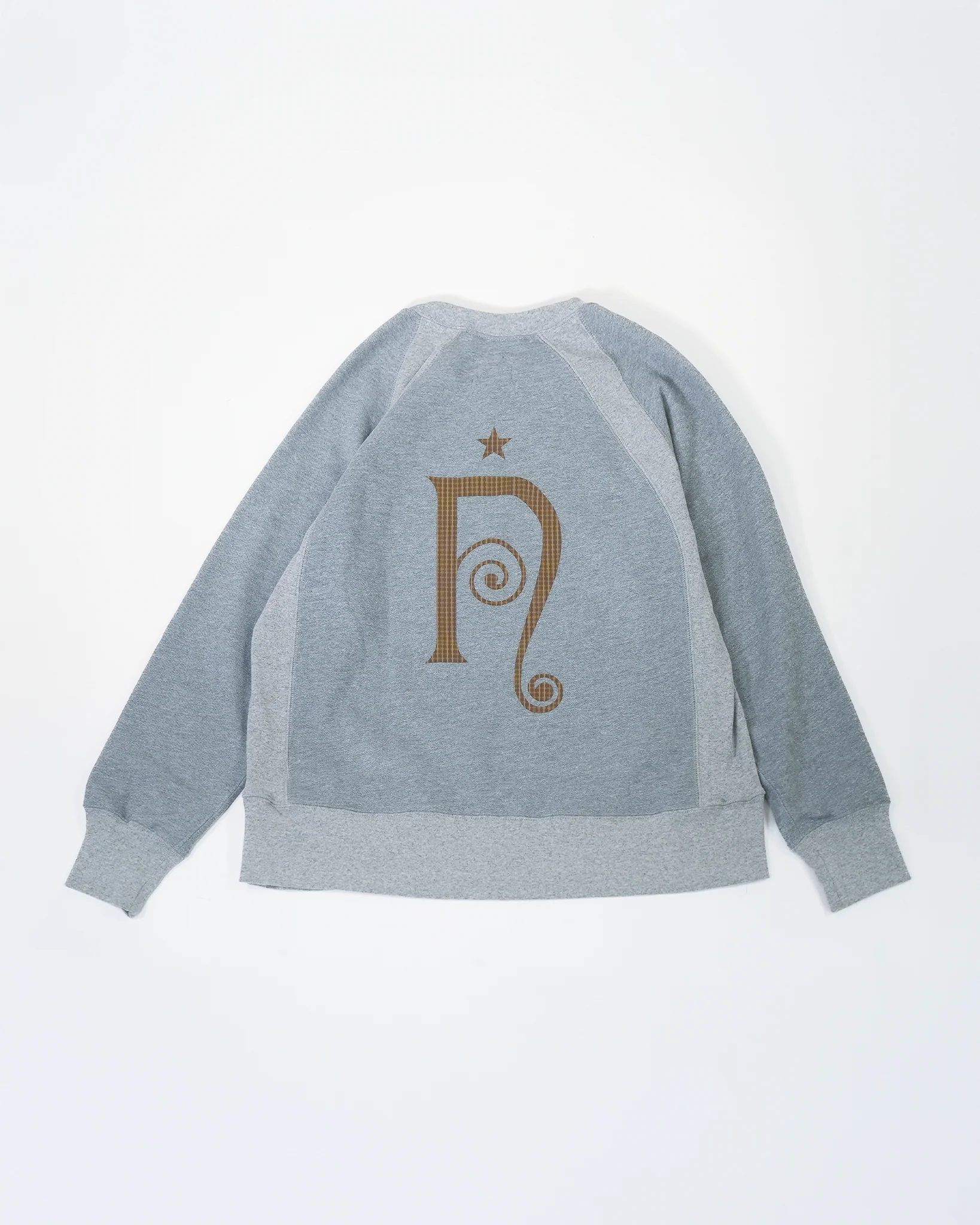 Nepenthes Los Angeles x Art Community - Raglan Crew - Grey - Image 2