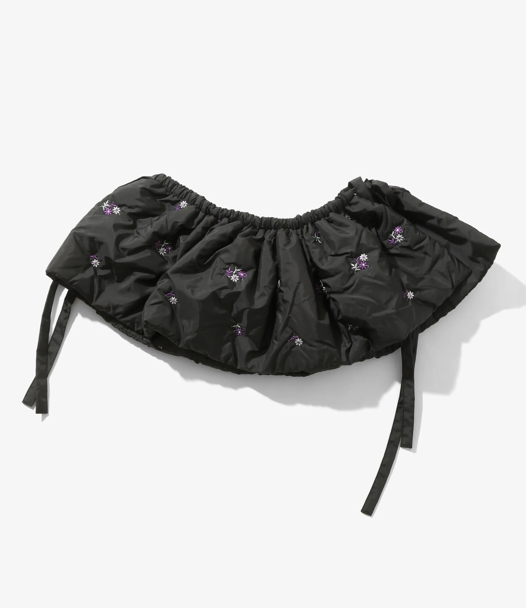 Padded Variation Apron - Black - Original Floral Embroidery - Image 4