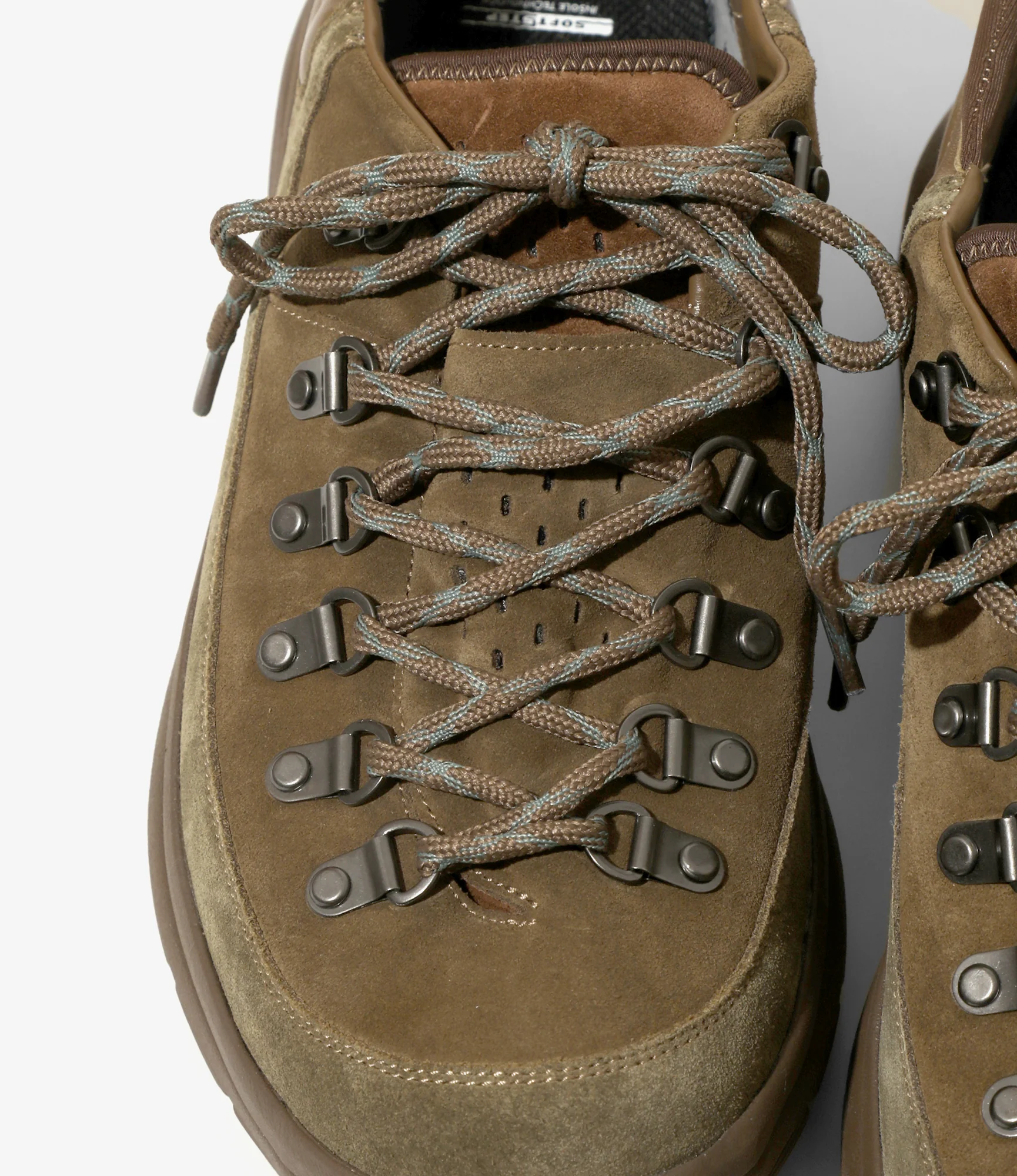 South2 West8 x SUICOKE BEETLE LO - Olive - Event - Image 2